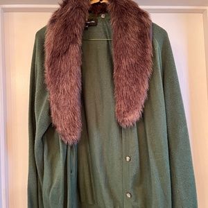 Jones New York sweater w/ faux fur